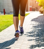 Want to Boost Heart Health in 2022? A Cardiologist Says It’s as Simple as Walking-Here’s a Plan to Get Started.